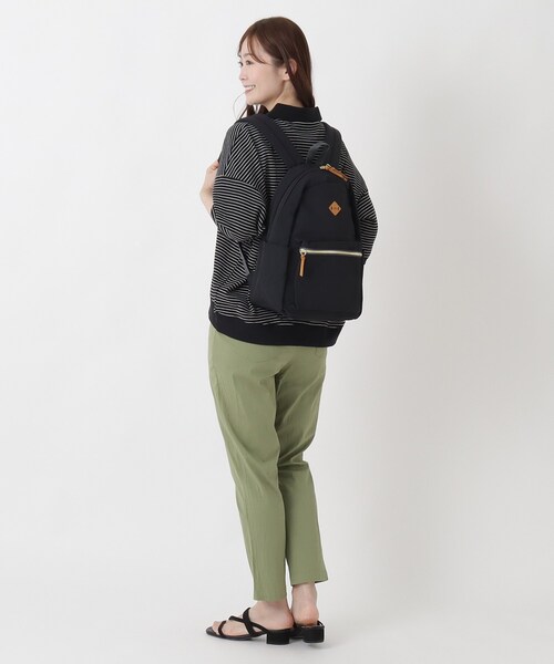 one'sterrace(ワンズテラス)の「anello レトロポップ デイパック(バックパック/リュック・レディース・ブラック系8/ブルー系その他7/ベージュ系9・99)」の22枚目の写真