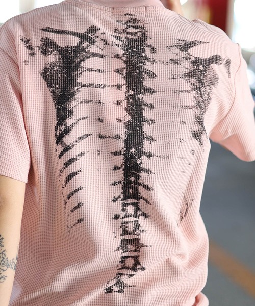 ATMARK(アットマーク)の「《2サイズ展開 / UNISEX 》ATMARK ボーンサーマル半袖Tシャツ 骨(Tシャツ/カットソー・メンズ・ピンク/ブラック・L/M)」の20枚目の写真