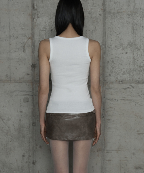 ETRE AU SOMMET(エトレオソメ)の「Unbal Panel Open Zipper Point Sleeve (Ivory)(Tシャツ/カットソー・レディース・アイボリー・FREE)」の3枚目の写真