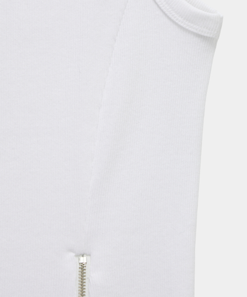 ETRE AU SOMMET(エトレオソメ)の「Unbal Panel Open Zipper Point Sleeve (Ivory)(Tシャツ/カットソー・レディース・アイボリー・FREE)」の11枚目の写真