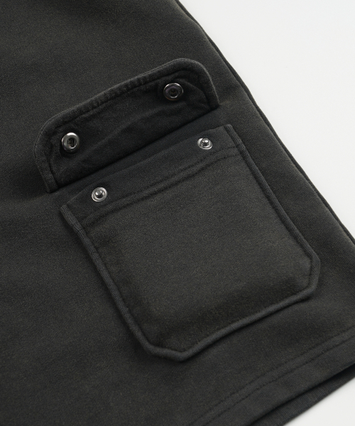 FRIZMWORKS（フリズムワークス）の「WASHED CARPENTER SWEAT SHORTS _ BLACK BROWN（その他パンツ・メンズ・その他・SMALL/MEDIUM/LARGE/X-LARGE）」の5枚目の写真