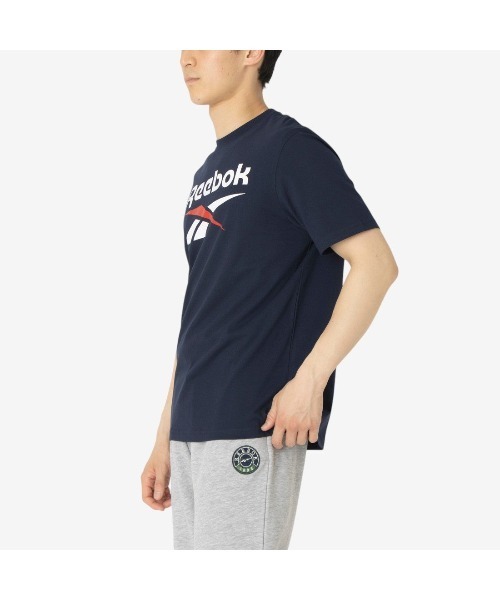 Reebok（リーボック）の「ブルーノ ビッグロゴ クルーネック Tシャツ / BRUNO BIG LOGO CREW NECK SS TEE（Tシャツ/カットソー・メンズ・ネイビー/ホワイト/グレー/ブラック・LARGE/X-LARGE/SMALL/MEDIUM）」の8枚目の写真