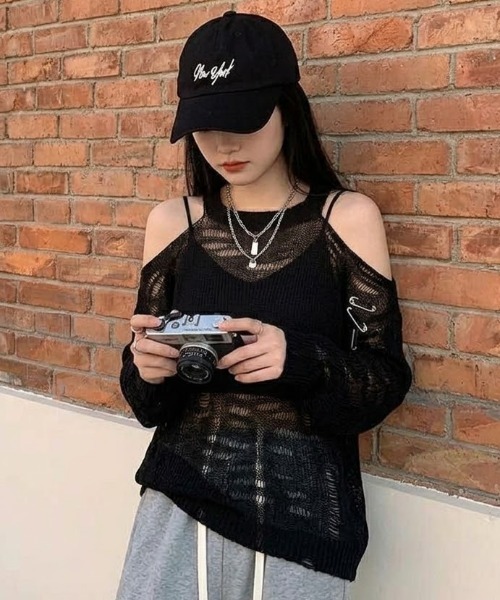 AVYL(アヴィル)の「カットアウトメッシュデザイン ルーズニット(Tシャツ/カットソー・レディース・ホワイト/ブラック・M)」の13枚目の写真