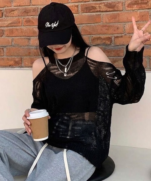 AVYL(アヴィル)の「カットアウトメッシュデザイン ルーズニット(Tシャツ/カットソー・レディース・ホワイト/ブラック・M)」の17枚目の写真