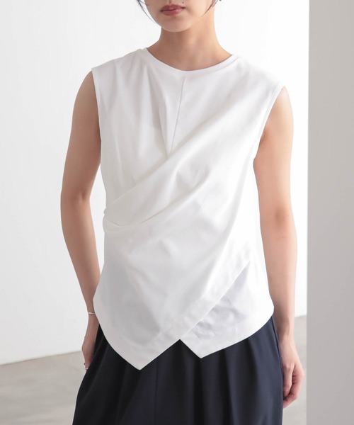 for/c(フォーシー)の「トルココットンクロスデザインノースリーブ【サスティナブル】(Tシャツ/カットソー・レディース・オフホワイト/ブラック・M/L)」の2枚目の写真