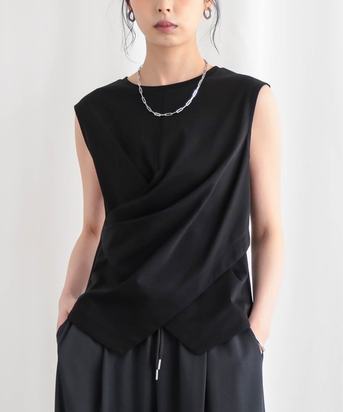 for/c(フォーシー)の「トルココットンクロスデザインノースリーブ【サスティナブル】(Tシャツ/カットソー・レディース・オフホワイト/ブラック・M/L)」の1枚目の写真