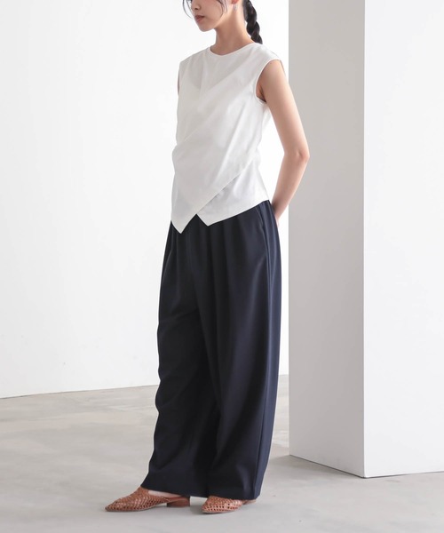 for/c(フォーシー)の「トルココットンクロスデザインノースリーブ【サスティナブル】(Tシャツ/カットソー・レディース・オフホワイト/ブラック・M/L)」の9枚目の写真
