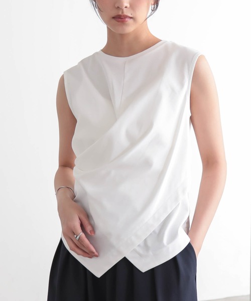 for/c(フォーシー)の「トルココットンクロスデザインノースリーブ【サスティナブル】(Tシャツ/カットソー・レディース・オフホワイト/ブラック・M/L)」の4枚目の写真