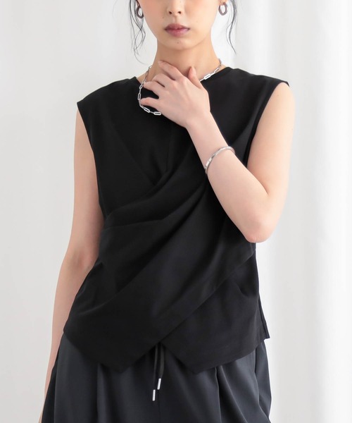 for/c(フォーシー)の「トルココットンクロスデザインノースリーブ【サスティナブル】(Tシャツ/カットソー・レディース・オフホワイト/ブラック・M/L)」の13枚目の写真