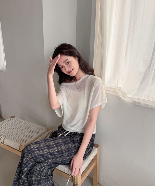 LYEON(リヨン)の「ドルマンオーバーサイズTシャツ(Tシャツ/カットソー・レディース・オフホワイト/グレー/ミント/ブラック/イエロー・FREE)」の14枚目の写真
