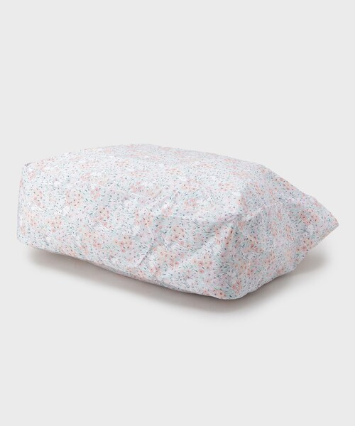 LAURA ASHLEY(ローラアシュレイ)の「【撥水・防水加工】ラックリー メドウ柄 レインパッカブルトートバッグ(エコバッグ/サブバッグ・レディース・イエロー系その他2/ライトパープル/ターコイズブルー系9・00)」の7枚目の写真
