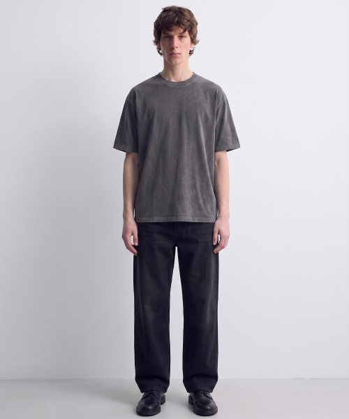 DE GRAND MATIN(ディグランドマーティン)の「Pigment Dyed Relaxed Over-fit T-shirt(Tシャツ/カットソー・メンズ・ダークグリーン/アイボリー/バーガンディー/ダークベージュ/チャコールグレー/パープル/ダークネイビー/スカイブルー・MEDIUM/LARGE/XX-LARGE/X-LARGE)」の9枚目の写真