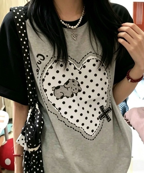 AsheKsha（アシクシャ）の「ポルカドットハート パピー ラディアントショルダーTシャツ（Tシャツ/カットソー・レディース・グレー・M）」の3枚目の写真