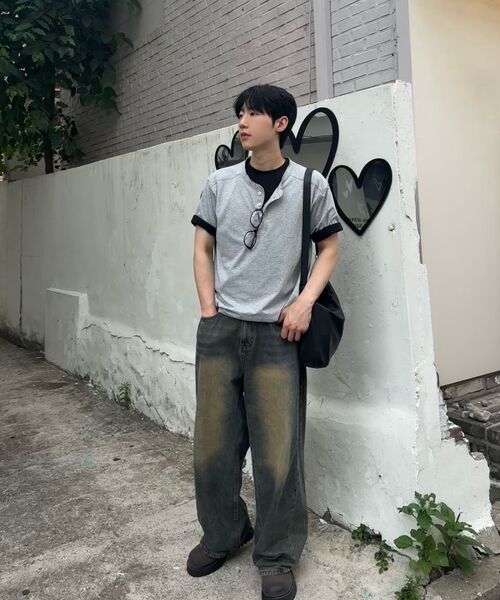 MINDBRIDGE（マインドブリッジ）の「3ボタンヘンリーネックオーバーサイズ半袖Tシャツ - 2カラー（Tシャツ/カットソー・メンズ・グレー/オフホワイト・100/95/105）」の14枚目の写真