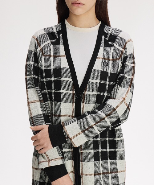 FRED PERRY(フレッドペリー)の「Boucle Tartan Cardigan/ブークレタータンチェックカーディガン(カーディガン/ボレロ・レディース・ベージュ・10)」の1枚目の写真