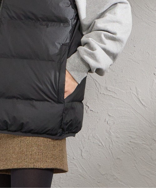 FRED PERRY（フレッドペリー）の「【WEB先行予約】[FRED PERRY/フレッドペリー] ワンポイントロゴ刺繍 インサレート 中綿ベスト（ベスト・レディース・ブラック・L/M）」の14枚目の写真
