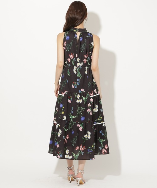 AND COUTURE（アンドクチュール）の「ブーケフラワーホルターネックワンピース（ワンピース・レディース・グリーン系その他/ブラック系その他/ホワイト系その他・FREE）」の11枚目の写真
