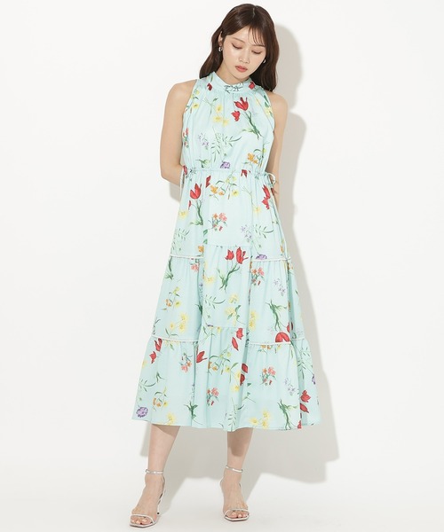 AND COUTURE（アンドクチュール）の「ブーケフラワーホルターネックワンピース（ワンピース・レディース・グリーン系その他/ブラック系その他/ホワイト系その他・FREE）」の16枚目の写真
