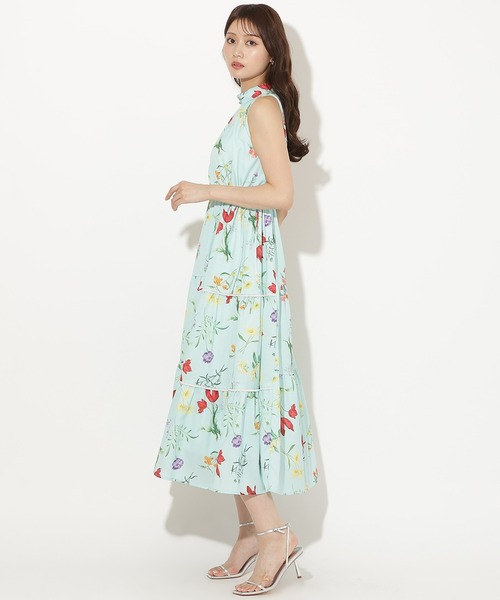 AND COUTURE（アンドクチュール）の「ブーケフラワーホルターネックワンピース（ワンピース・レディース・グリーン系その他/ブラック系その他/ホワイト系その他・FREE）」の17枚目の写真