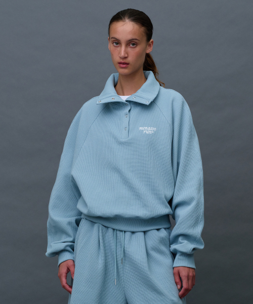 MENASOO（ミナス）の「Snap Waffle Sweatshirt_Skyblue（スウェット・レディース・スカイブルー・F）」の6枚目の写真