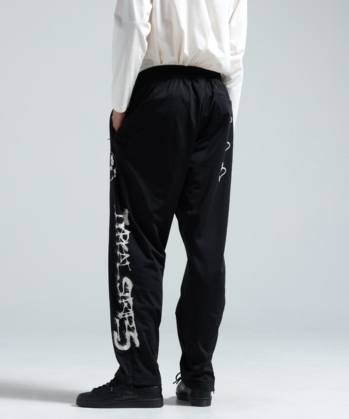 Y-3(ワイスリー)の「Y-3 CHITO GRAPHIC TRACK PANTS(その他パンツ・メンズ・ブラック・X-LARGE/XX-SMALL/X-SMALL/SMALL/MEDIUM/LARGE)」の2枚目の写真