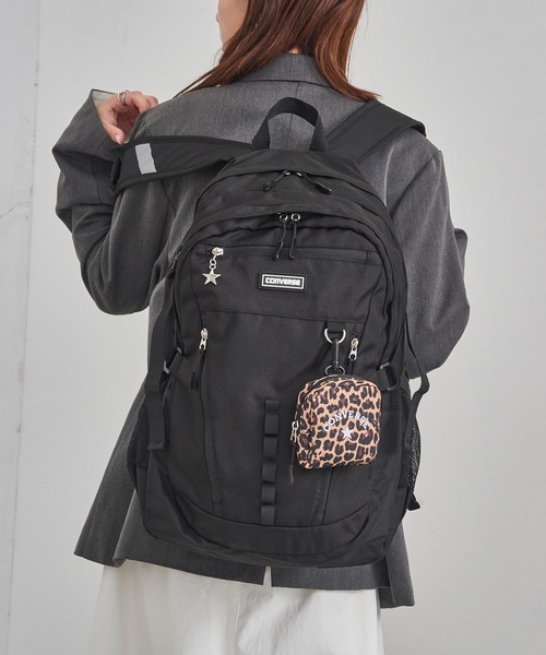 CONVERSE（コンバース）の「【CONVERSE】CV RUBBER PATCH BACKPACK（バックパック/リュック・レディース・シルバー/ベージュ/ブラック・FREE）」の2枚目の写真