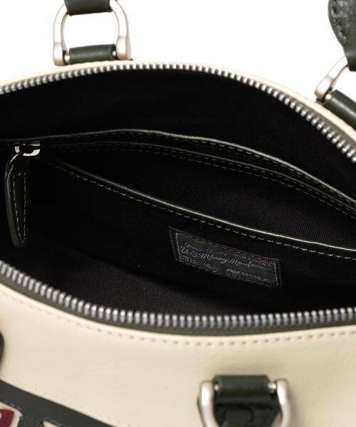 AVIREX(アヴィレックス)の「WILD BEARS MINI DUFFLE BAG(ボストンバッグ・レディース・ブラック/モスグリーン・F)」の16枚目の写真