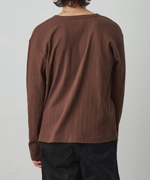 COLONY 2139(コロニートゥーワンスリーナイン)の「テレコリブヘンリーネック(Tシャツ/カットソー・メンズ・ブラウン/ホワイト/ブラック・MEDIUM/LARGE)」の20枚目の写真