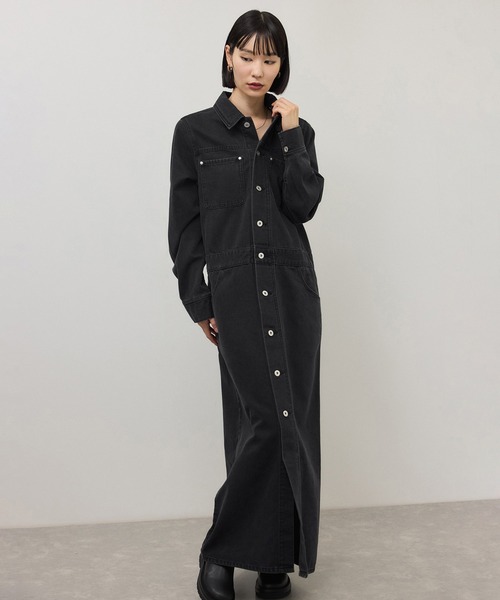 ADAM ET ROPE'(アダムエロペ)の「【WEB限定】デニムシャツロングワンピース(シャツワンピース・レディース・ブラック/ブルー・36/38)」の9枚目の写真