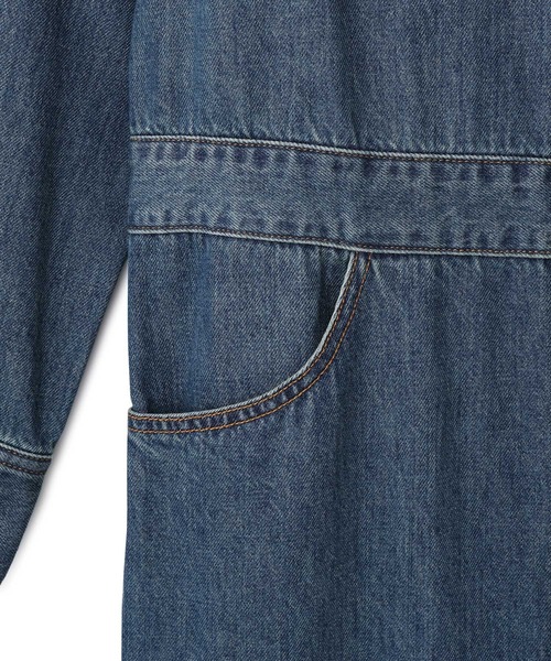 ADAM ET ROPE'(アダムエロペ)の「【WEB限定】デニムシャツロングワンピース(シャツワンピース・レディース・ブラック/ブルー・36/38)」の22枚目の写真