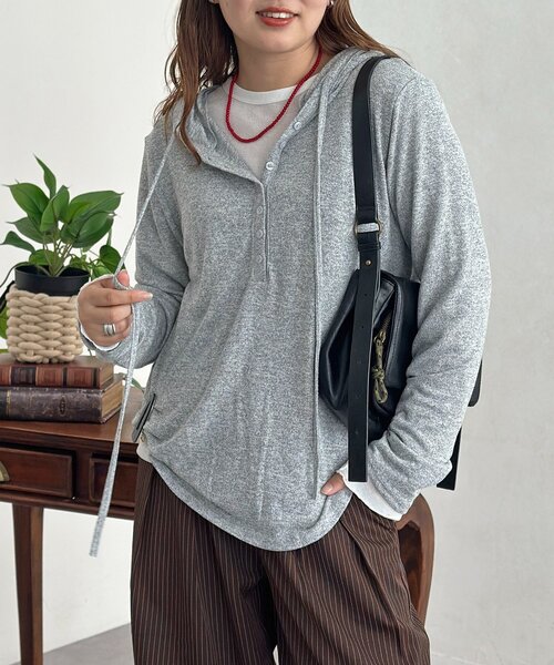 CPCM(シーピーシーエム)の「【WEB限定】ヘンリーシアーニットパーカー(Tシャツ/カットソー・レディース・チャコールグレー/グリーン系/グレー・FREE)」の10枚目の写真