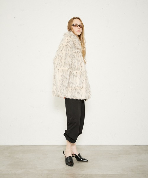 FTW(エフティダブリュー)の「REVERSIBLE FUR COAT(その他アウター・レディース・ライトグリーン/ブラック・FREE)」の3枚目の写真
