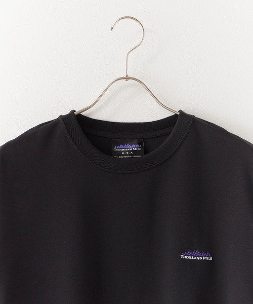 THOUSAND MILE(サウザンドマイル)の「THOUSAND MILE/ SHORT SLEEVE PRINT T-SHIRT VERTICAL LOGO / TM261TC00470 秋服 冬服(Tシャツ/カットソー・メンズ・ブラック・XS)」の5枚目の写真