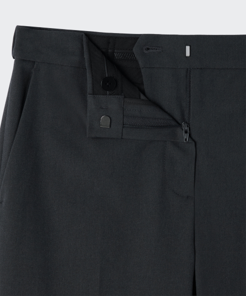 MUSINSA STANDARD WOMAN（ムシンサスタンダードウーマン）の「ウィメンズフレアヒドゥンバンディングスラックス[グレー]（スラックス・レディース・その他・24/25/26/27/28/29/30）」の4枚目の写真