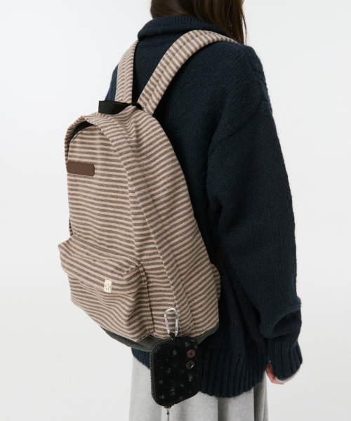 OHESHIO(オヘシオ)の「JERSEY STRIPE バックパック、ブラウン(バックパック/リュック・レディース・その他・FREE)」の10枚目の写真