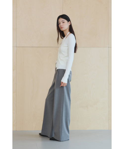 KUME(クメ)の「ホルターレイヤードリブニットカーディガン アイボリー(ニット/セーター・レディース・その他・MEDIUM/LARGE/SMALL)」の3枚目の写真
