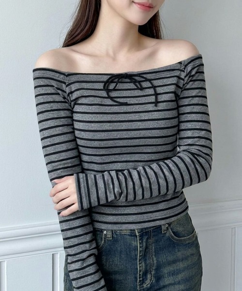 Jasmine Grandiflorum(ジャスミングランディフローラム)の「【Jasmine】ボーダー柄リボンオフショルトップス(Tシャツ/カットソー・レディース・グレー・FREE)」の3枚目の写真