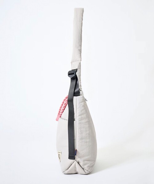 COBMASTER（コブマスター）の「【COBMASTER/コブマスター】PADDED SHOULDER（ショルダーバッグ・メンズ・ネイビー/グリーン/ライトグレー/ブラック・FREE）」の9枚目の写真