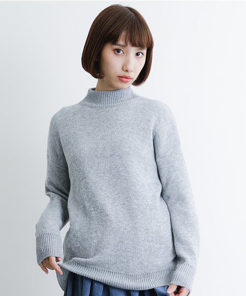 MERLOT(メルロー)の「ハイネックニットプルオーバー5853(ニット/セーター・レディース・ホワイト/ブラウン/イエロー系その他/ブラック/ネイビー/グリーン/ライトブルー/オフホワイト/ライトグレー/ピンク/キャメル/ブラウン系その他/イエロー/チェリーピンク/ブルーグリーン・FREE)」の4枚目の写真
