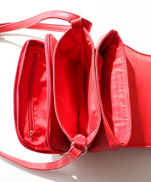 WEGO(ウィゴー)の「WEGO/【2点セット】スカーフ付き多機能ショルダーバッグ(ショルダーバッグ・レディース・ブラック/ホワイト/レッド・FREE)」の7枚目の写真