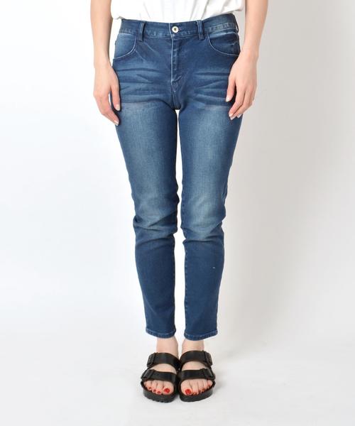 SHIPS Days(シップスデイズ)の「SHIPS Days STANDARD: ワンウォッシュ デニム レギンス◇(デニムパンツ・レディース・ブルー・SMALL/LARGE/MEDIUM)」の2枚目の写真