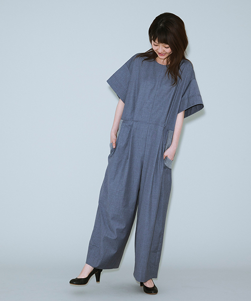 mercibeaucoup,（メルシーボークー）の「Ｂ：サマーウールトロ（つなぎ/オールインワン・レディース・グレー/ネイビー・01）」の3枚目の写真