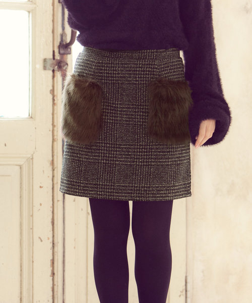 KOBE LETTUCE（コウベレタス）の「[無地orグレンチェック柄]ポケットエコファーデザインウールタッチミニスカート/レディースボトムス[M1985]神戸レタス（スカート・レディース・ブラウン系その他/ブラック系その他/オフホワイト/ブラウン/グレー・FREE）」の5枚目の写真