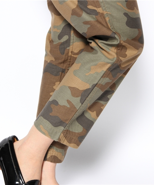 BEAMS BOY（ビームスボーイ）の「Sanca / サテン クロップドイージーパンツ（その他パンツ・レディース・ブラウン/その他1・ONE SIZE）」の8枚目の写真