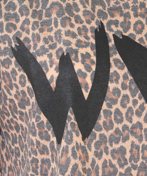 WC（ダブル シー）の「wc/ヒョウ柄BIGロゴTシャツ（Tシャツ/カットソー・レディース・その他1・FREE）」の6枚目の写真