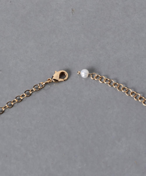 UNITED ARROWS（ユナイテッドアローズ）の「UBCS SMALL PL STATION ネックレス ◆（ネックレス・レディース・ゴールド・FREE）」の3枚目の写真