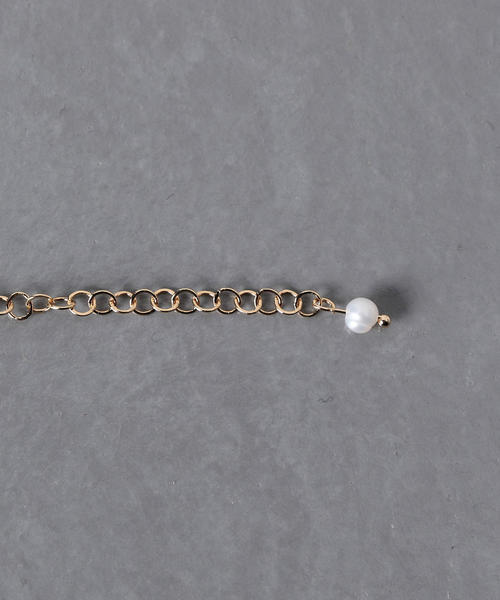 UNITED ARROWS（ユナイテッドアローズ）の「UBCS SMALL PL STATION ネックレス ◆（ネックレス・レディース・ゴールド・FREE）」の4枚目の写真