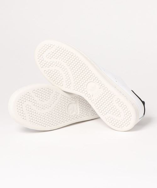 SLOBE IENA(スローブイエナ)の「adidas STANSMITH スニーカー(スニーカー・レディース・ブラック/イエロー・23cm/23.5cm/24cm/24.5cm)」の4枚目の写真