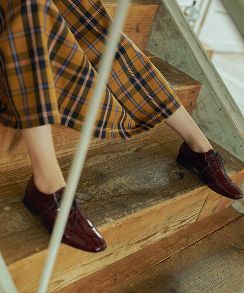 cava cava（サヴァサヴァ）の「〈cava cava（サヴァサヴァ）〉レースアップシューズ（ドレスシューズ・レディース・ワインレッド/ブラック/ガンメタ/ホワイト・24.0cm/22.5cm/23.5cm/23.0cm/24.5cm）」の13枚目の写真