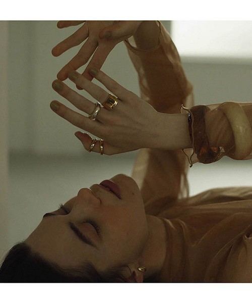 TODAYFUL（トゥデイフル）の「スクエアリング（リング・レディース・シルバー/ゴールド・#13/#11）」の4枚目の写真